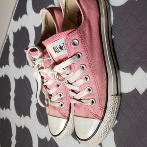 🛍Women's sz 7 Converse